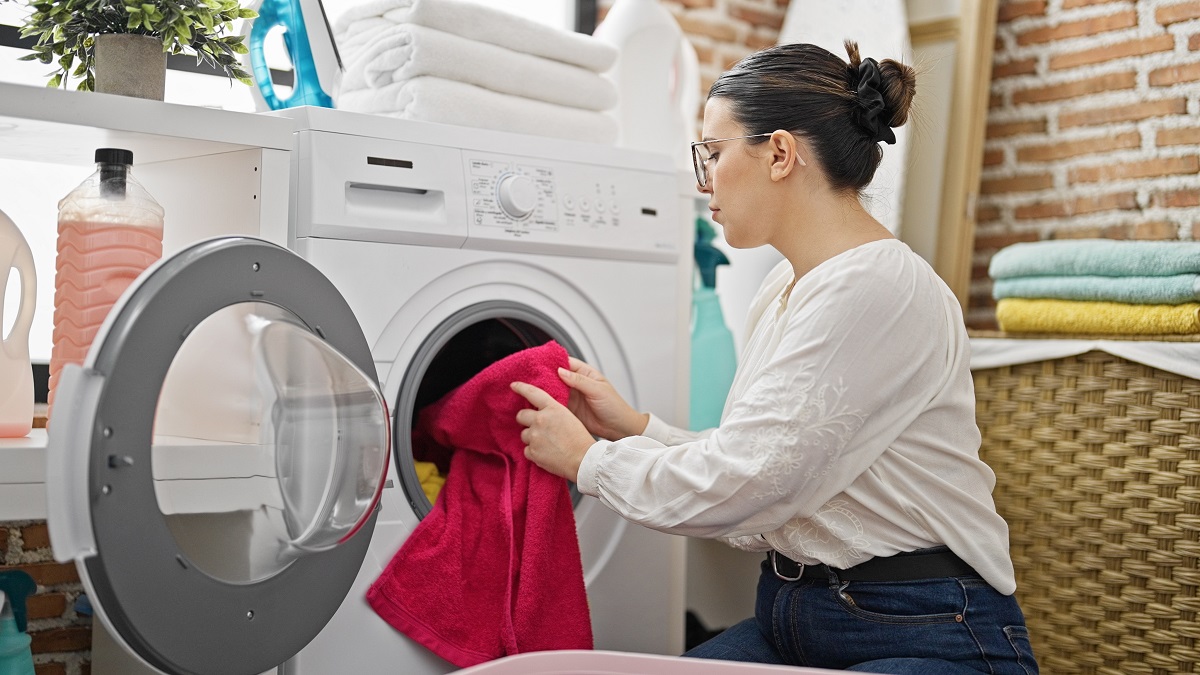 Prádlo před praním vždy pečlivě roztřiďte.