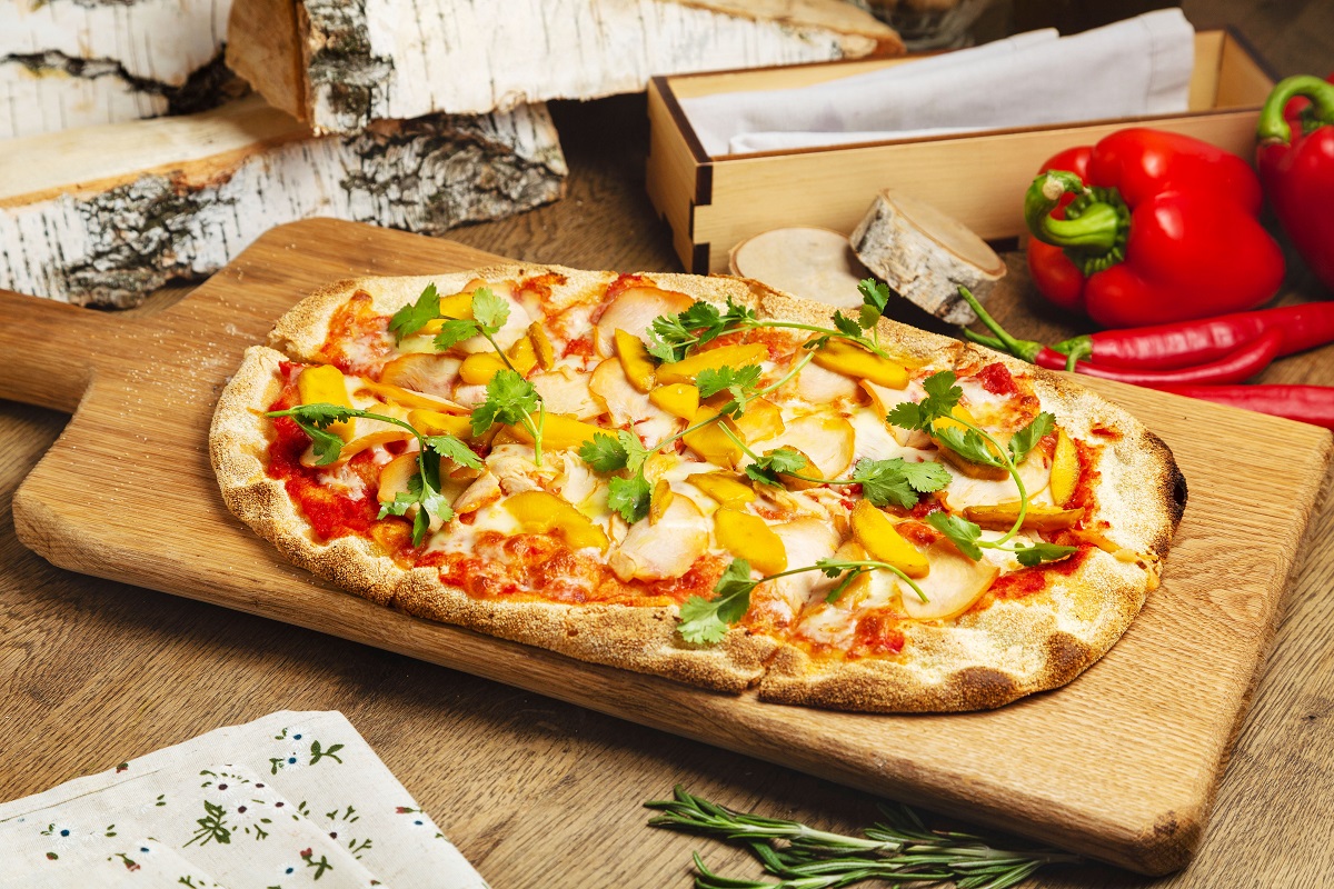 Neapolská pizza s kuřecím masem